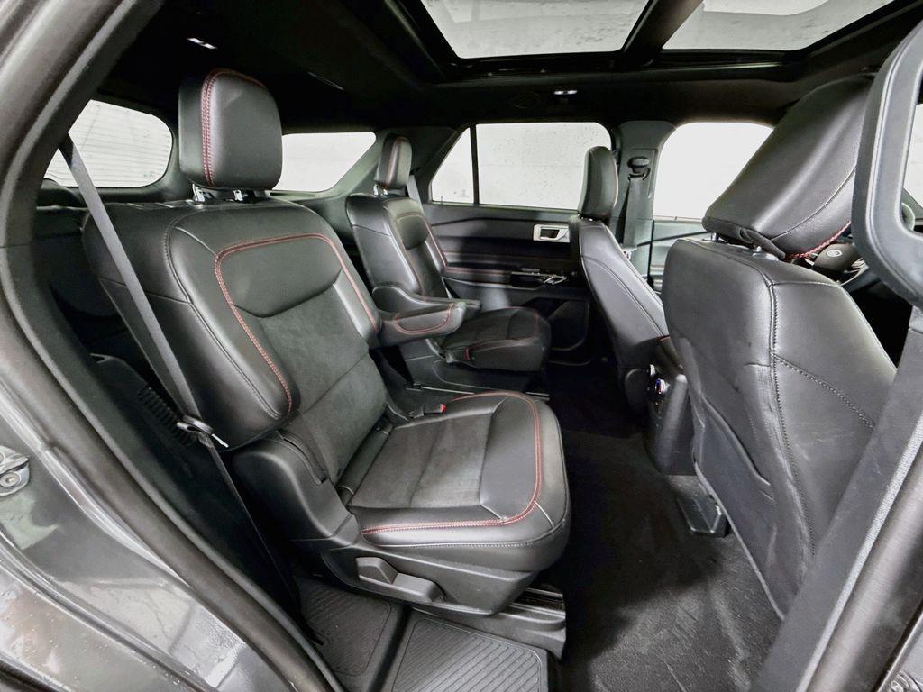 2024 FORD EXPLORER ST-LINE thumbnail 30