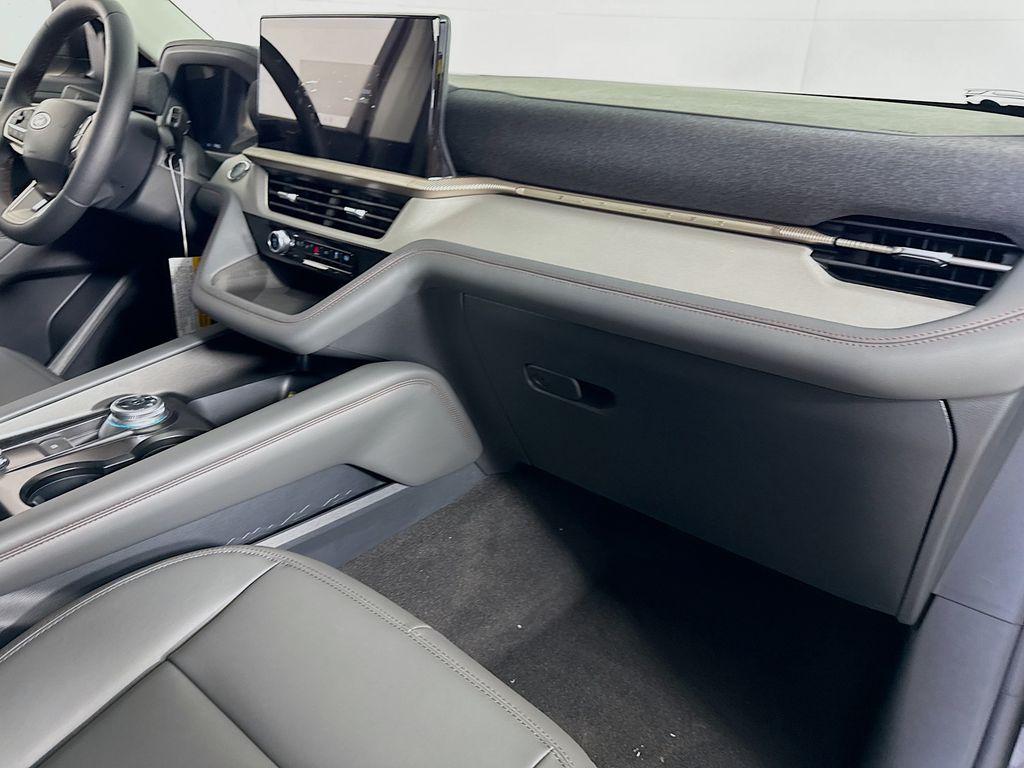 صورة مصغرة 30 لـ 2026 FORD EXPLORER ACTIVE