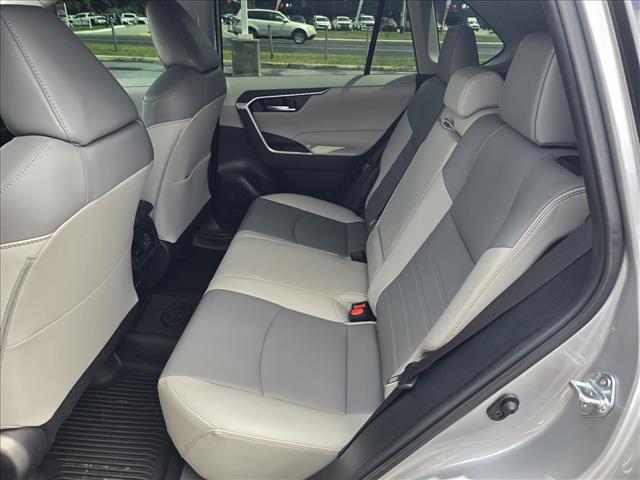 صورة مصغرة 11 لـ 2024 Toyota RAV4 XLE PREMIUM