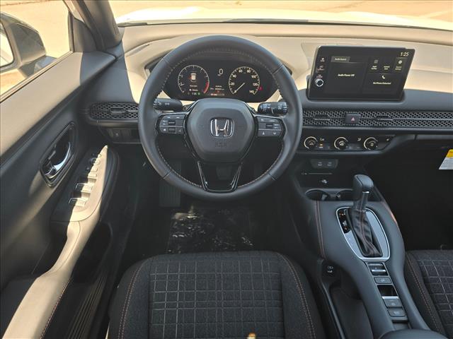 صورة مصغرة 16 لـ 2027 Honda HR-V SPORT