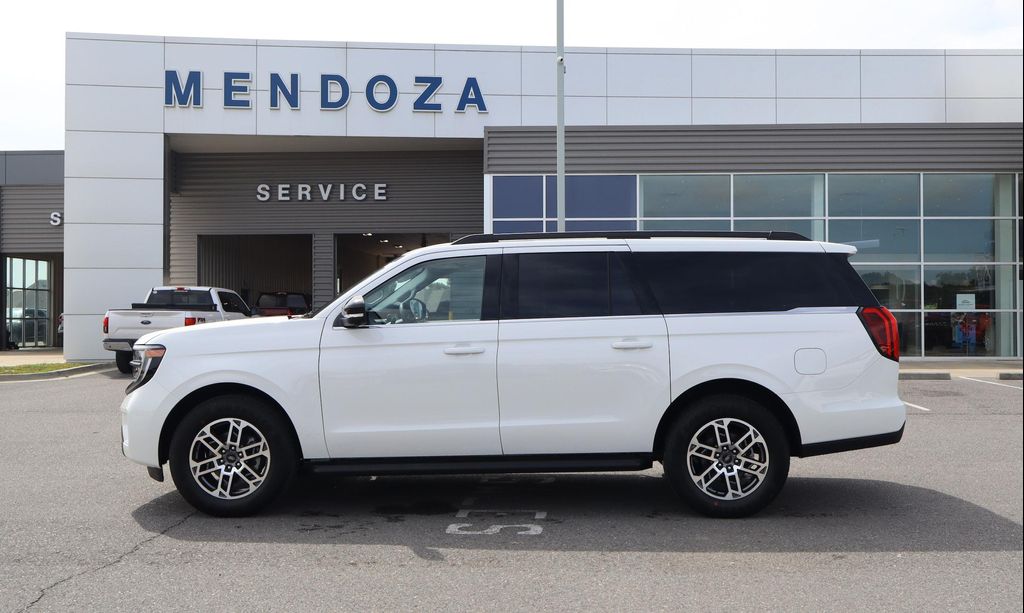 New 2026 Ford Expedition Max Active 4x2