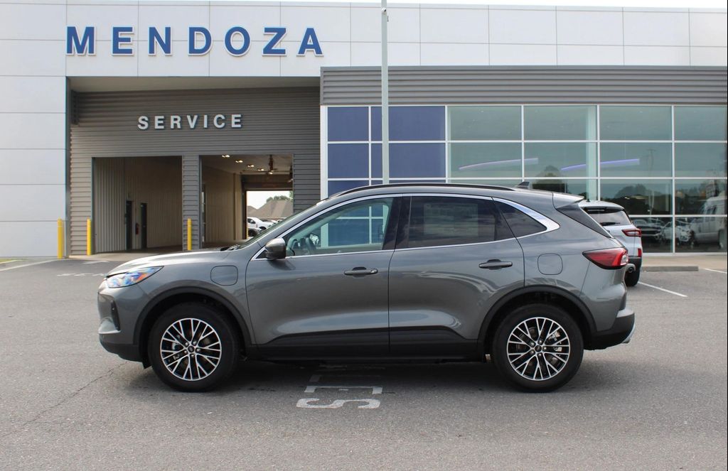New 2025 Ford Escape PHEV Base