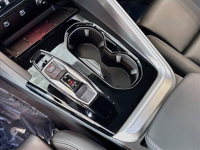 صورة 14 لـ 2026 AUDI Q5 PLUS