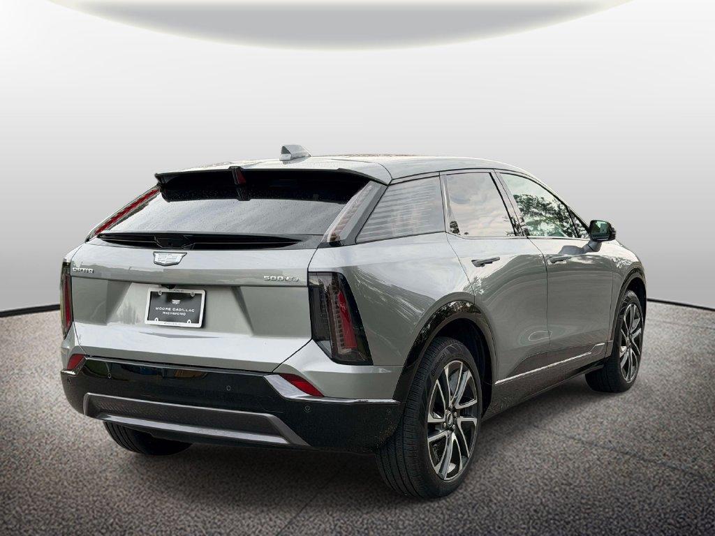 2025 Cadillac OPTIQ SPORT photo 2