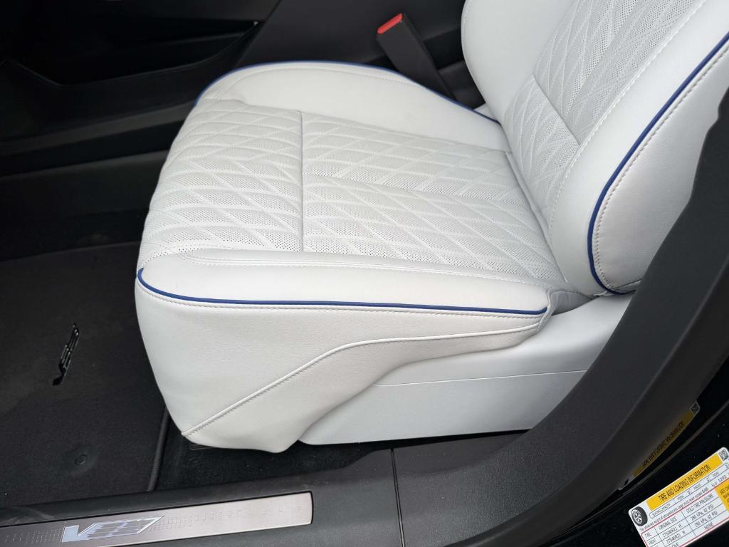 2026 Cadillac OPTIQ V-SERIES 照片 14