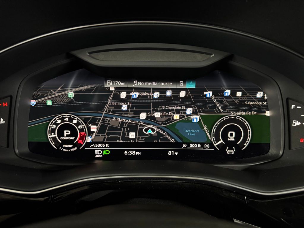 2023 AUDI RS Q8 4.0T — миниатюра 31