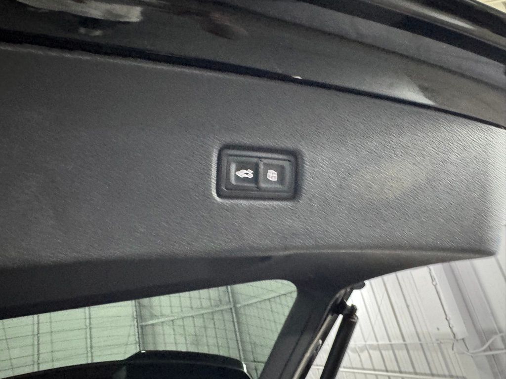 2023 AUDI RS Q8 4.0T — миниатюра 58