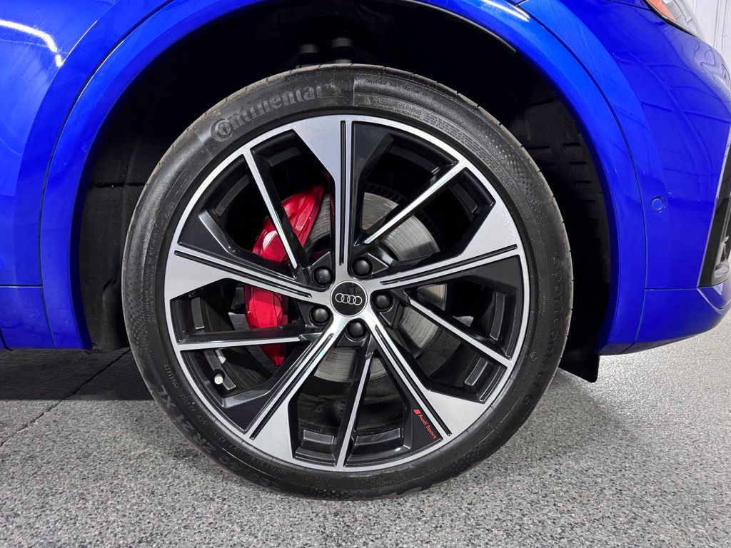 صورة 7 لـ 2024 AUDI SQ5 PRESTIGE
