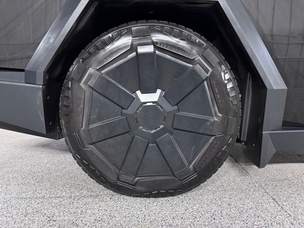 صورة 7 لـ 2024 Tesla CYBERTRUCK CYBERBEAST