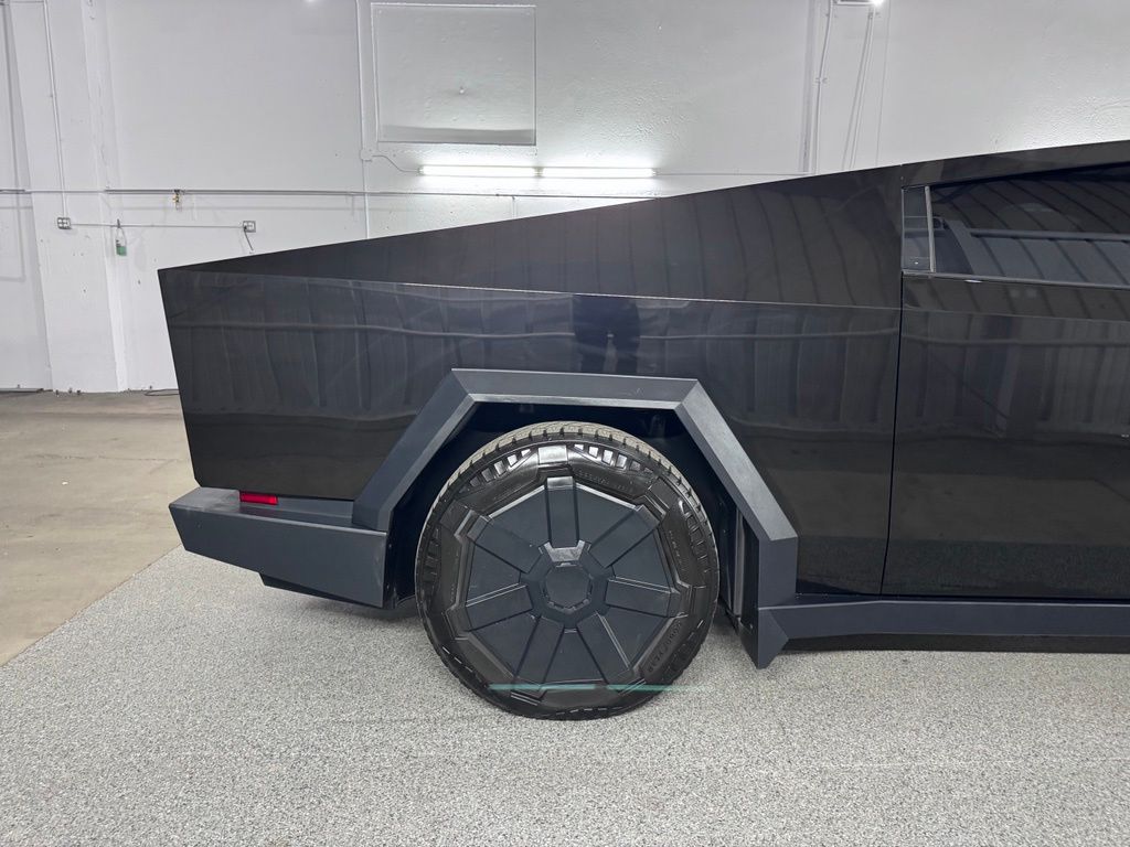 صورة 8 لـ 2024 Tesla CYBERTRUCK CYBERBEAST
