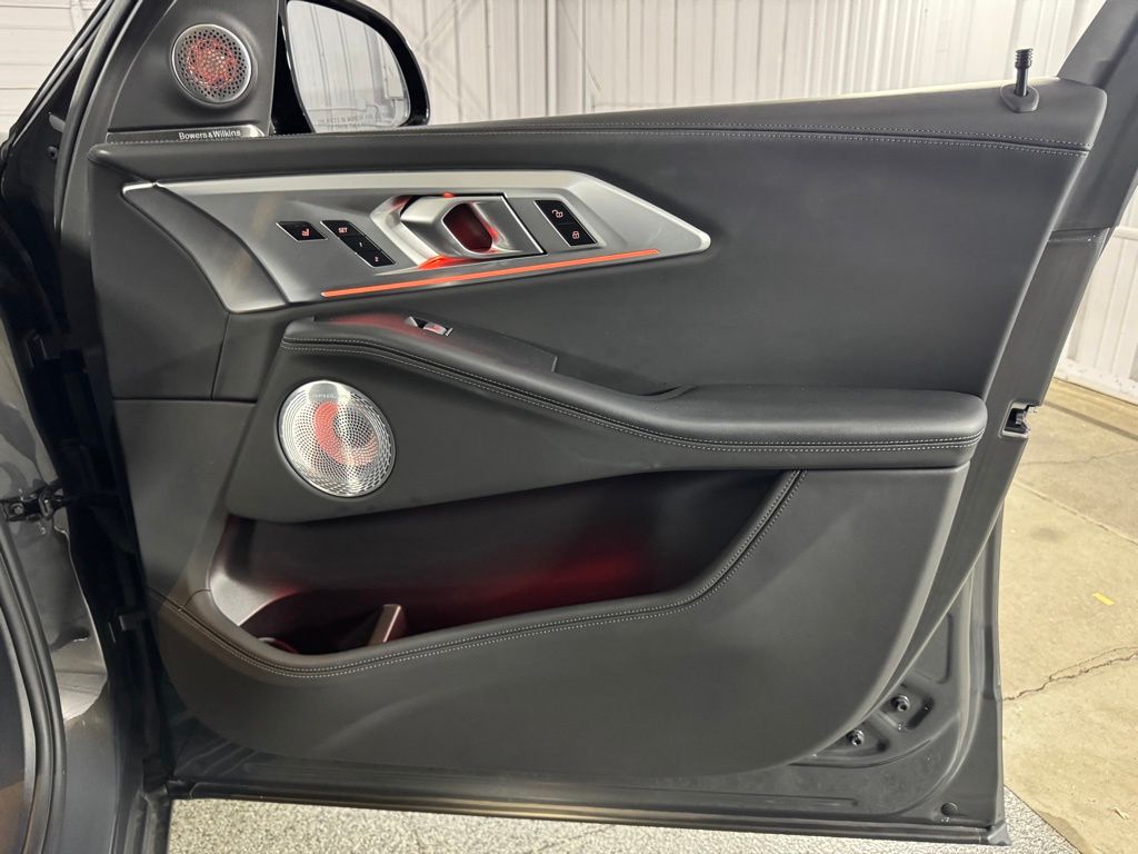 2023 BMW XM — миниатюра 51