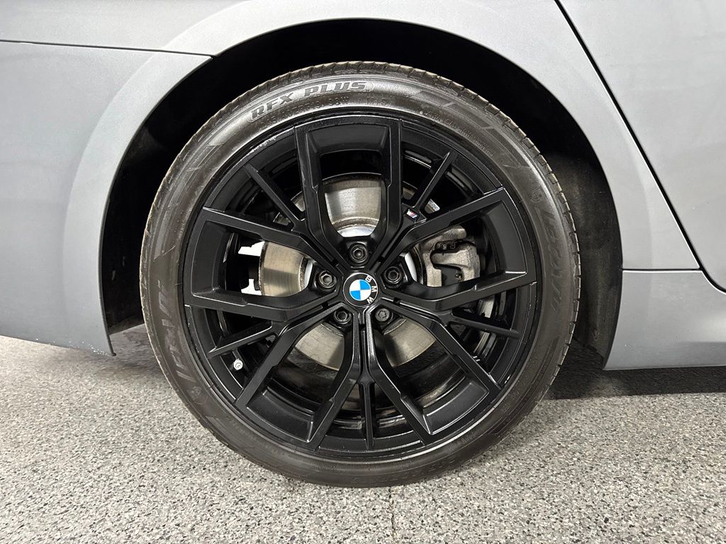 صورة 11 لـ 2023 BMW 540 I XDRIVE