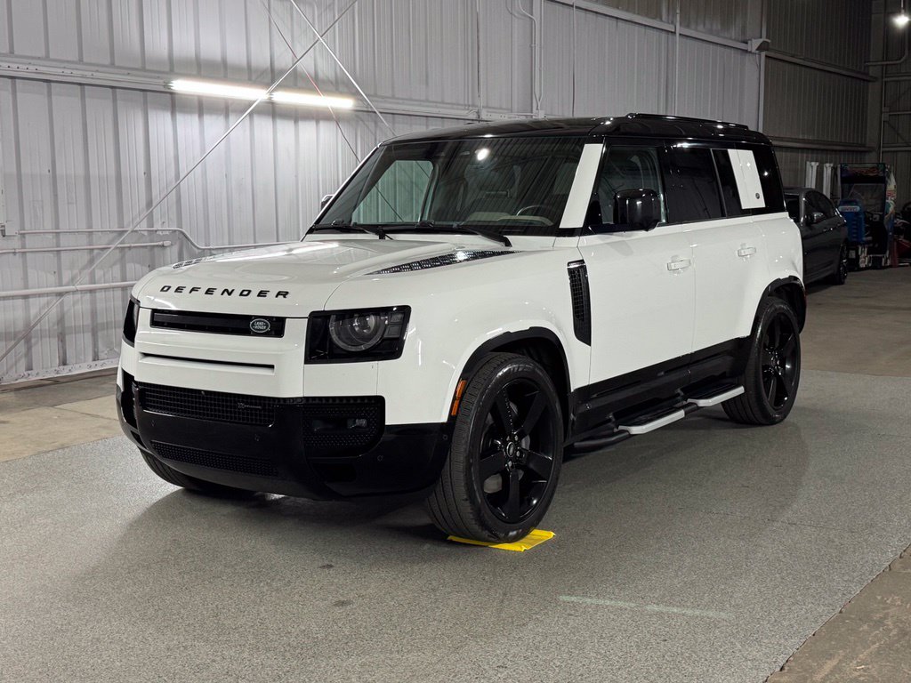 2023 Land Rover Defender X-Dynamic SE