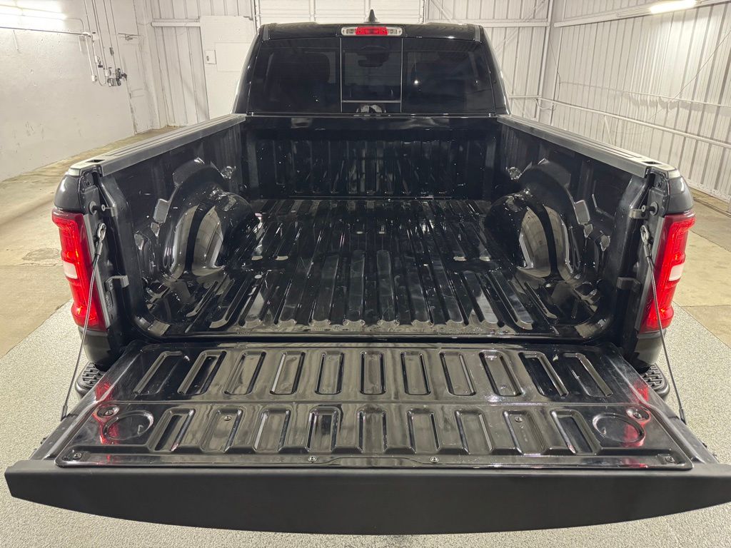 صورة مصغرة 56 لـ 2025 RAM 1500 BIG HORN/LONE STAR