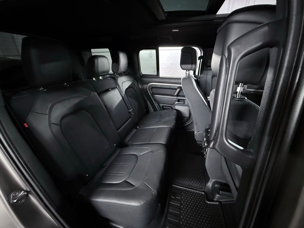 صورة مصغرة 22 لـ 2023 LAND Rover DEFENDER X