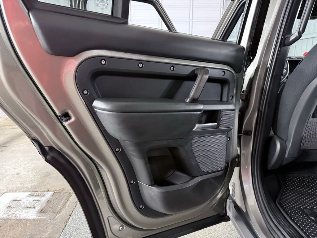 صورة مصغرة 21 لـ 2023 LAND Rover DEFENDER X