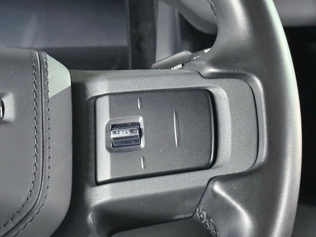 صورة مصغرة 38 لـ 2023 LAND Rover DEFENDER X