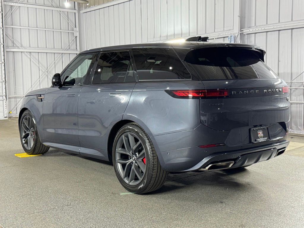 صورة 13 لـ 2023 LAND Rover RANGE ROVER SPORT P400 SE DYNAMIC