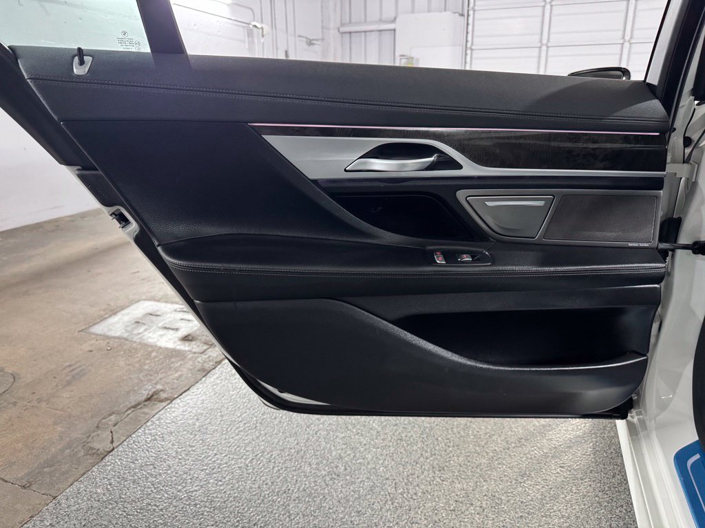 2022 BMW 745E XDRIVE 缩略图 44