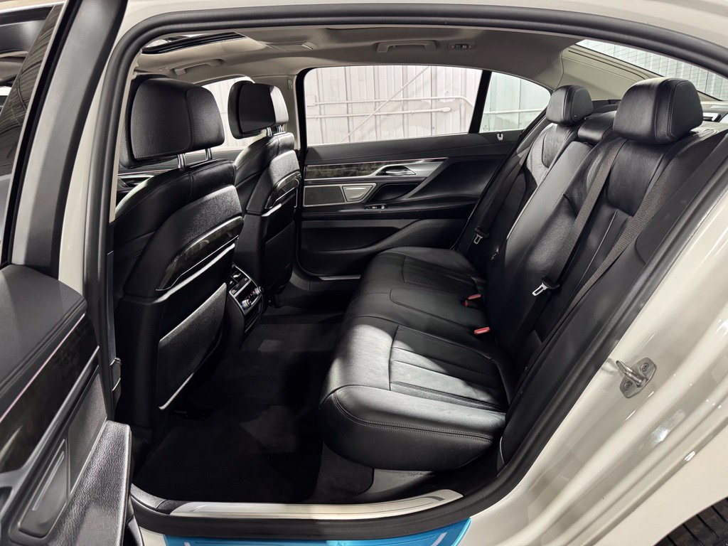 2022 BMW 745E XDRIVE 缩略图 49