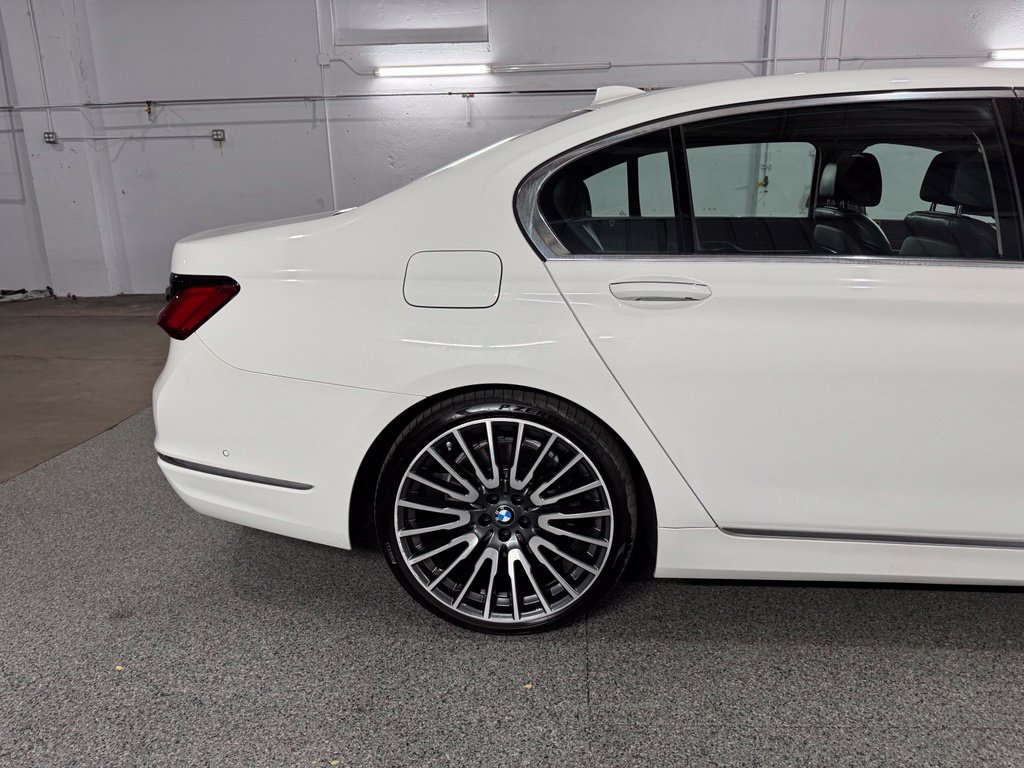 2022 BMW 745E XDRIVE — фото 8