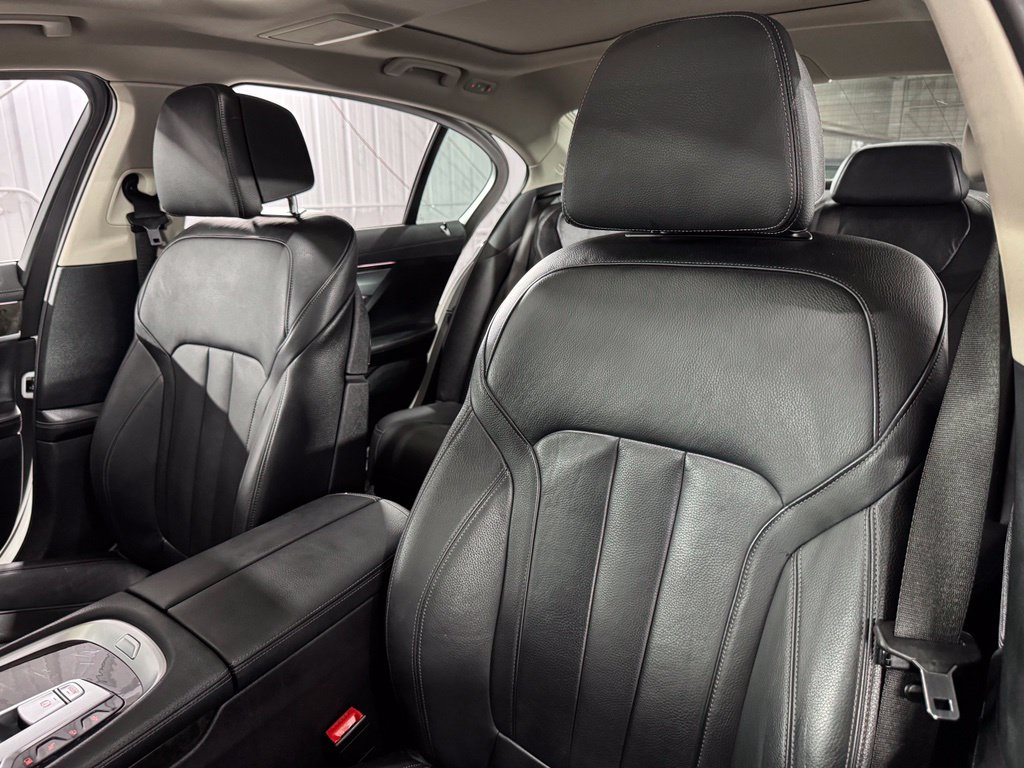 2022 BMW 745E XDRIVE 缩略图 45