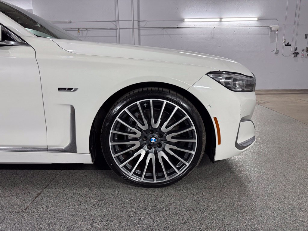 2022 BMW 745E XDRIVE — фото 6