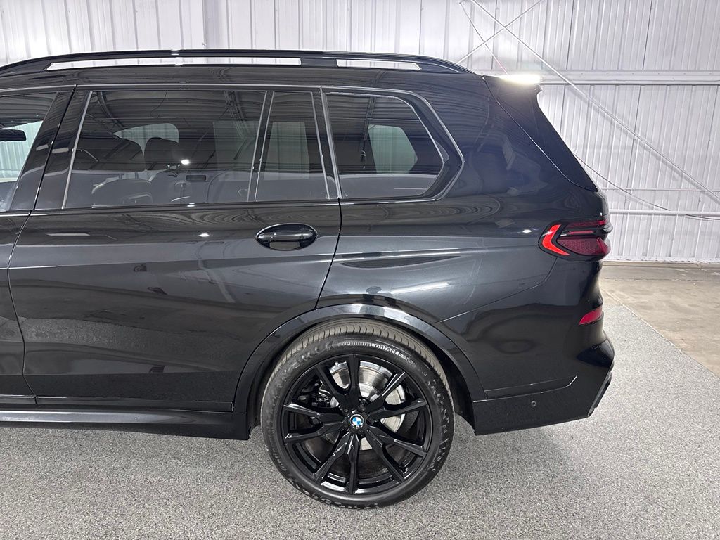 2024 BMW X7 XDRIVE40I — миниатюра 15