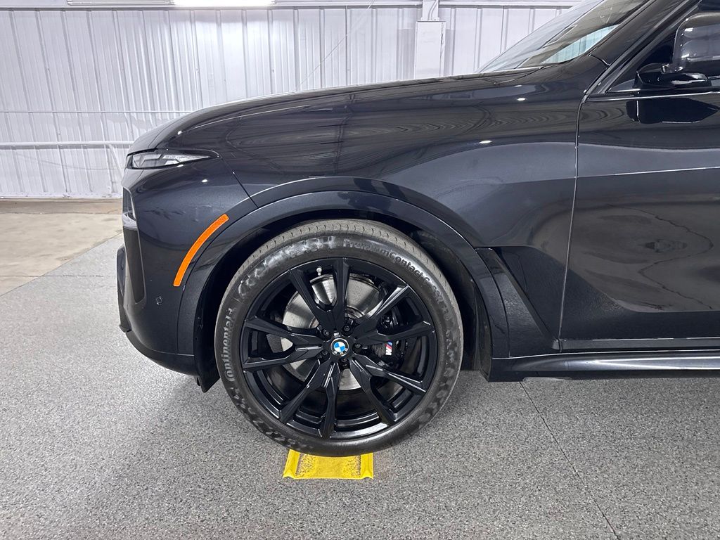 2024 BMW X7 XDRIVE40I — миниатюра 17