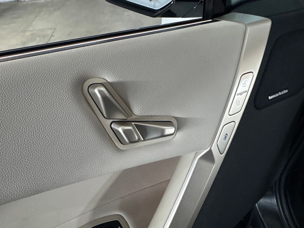 صورة مصغرة 40 لـ 2024 BMW IX XDRIVE50