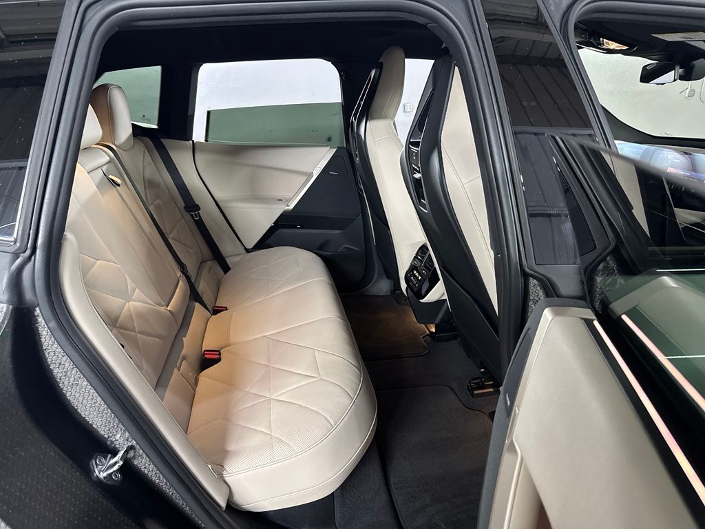 صورة مصغرة 45 لـ 2024 BMW IX XDRIVE50