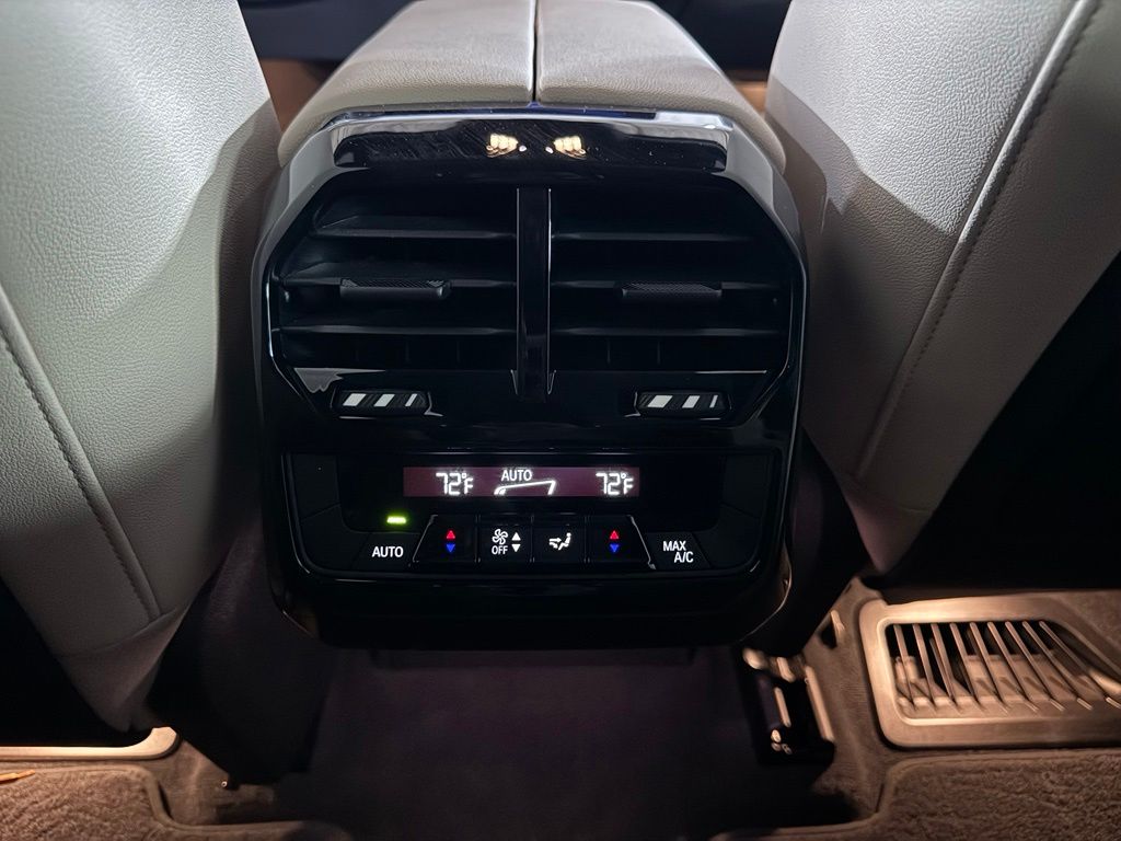 صورة مصغرة 23 لـ 2024 BMW IX XDRIVE50