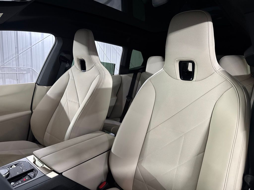 صورة مصغرة 38 لـ 2024 BMW IX XDRIVE50