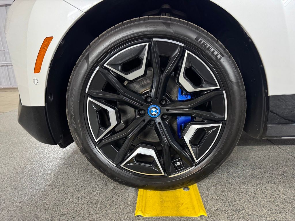 صورة مصغرة 19 لـ 2024 BMW IX XDRIVE50