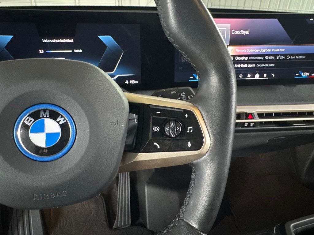 صورة مصغرة 31 لـ 2024 BMW IX XDRIVE50