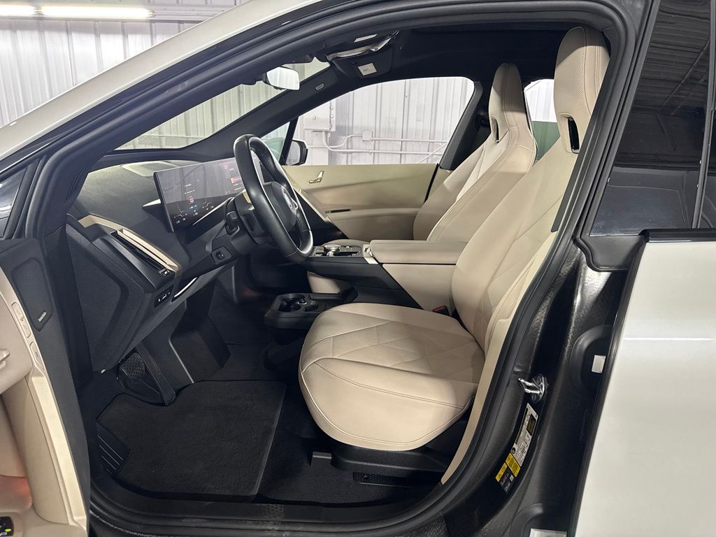 صورة مصغرة 39 لـ 2024 BMW IX XDRIVE50