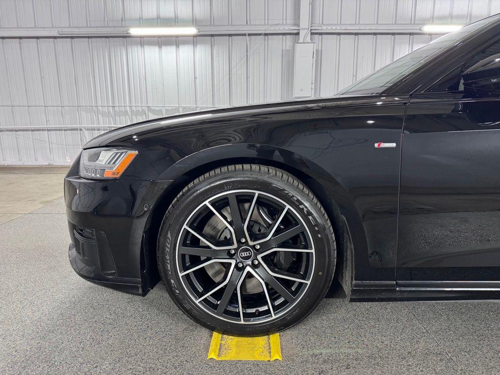 صورة مصغرة 16 لـ 2021 AUDI A8 4.0