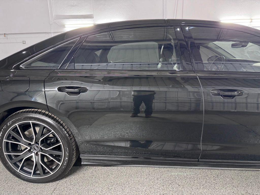 صورة مصغرة 9 لـ 2021 AUDI A8 4.0