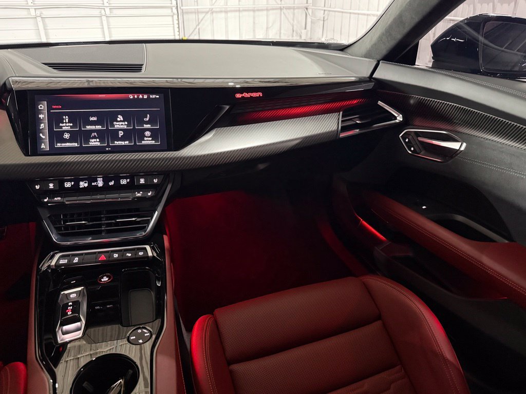صورة مصغرة 46 لـ 2022 AUDI RS E-TRON GT BASE