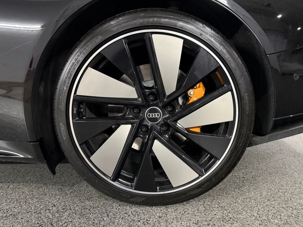 صورة مصغرة 14 لـ 2022 AUDI RS E-TRON GT BASE