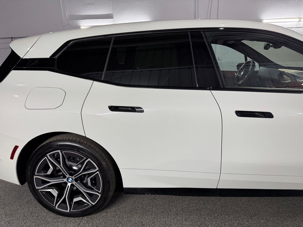 2026 BMW IX XDRIVE45 — фото 8