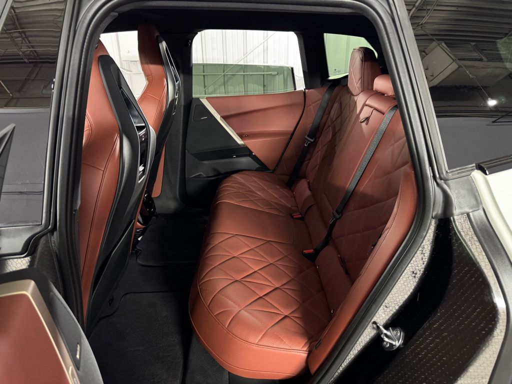 صورة 46 لـ 2026 BMW IX XDRIVE45