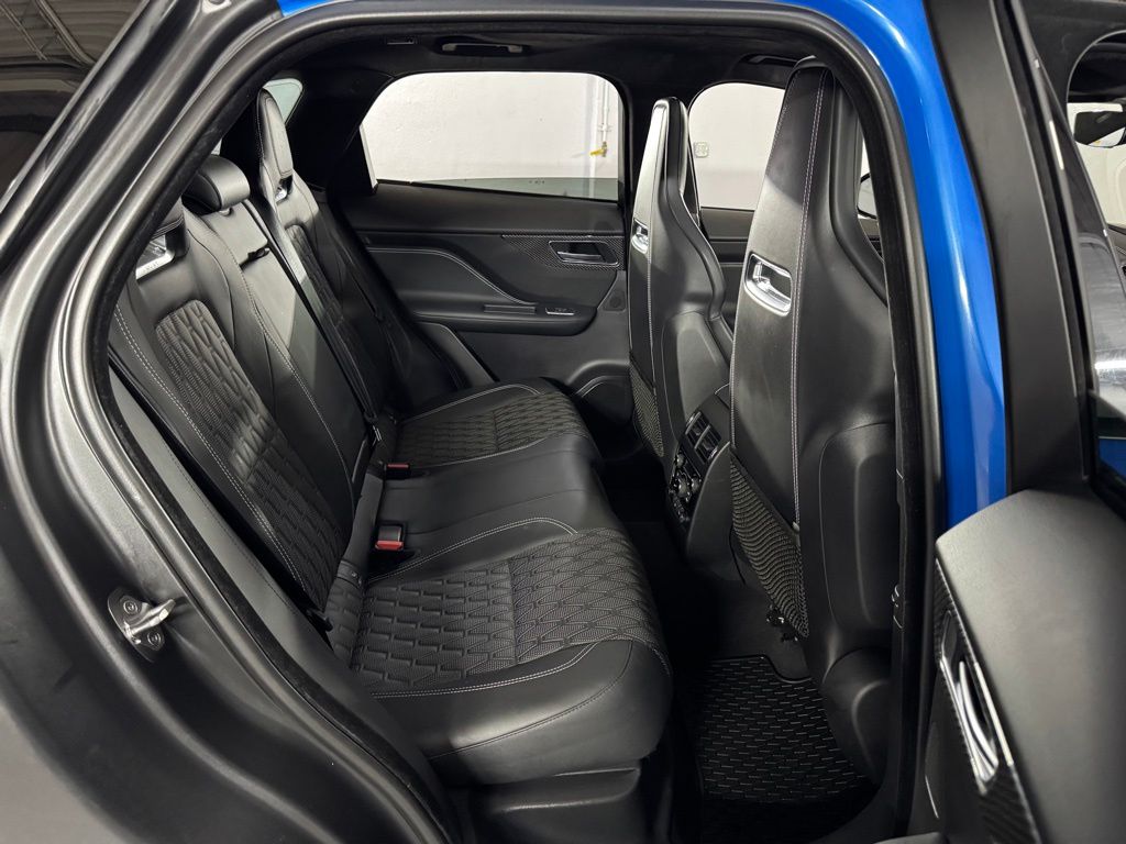 صورة مصغرة 48 لـ 2020 Jaguar F-PACE SVR