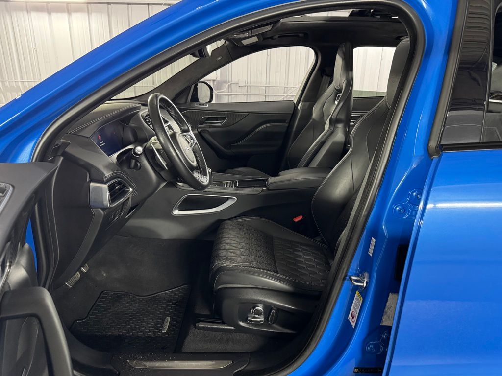 صورة مصغرة 44 لـ 2020 Jaguar F-PACE SVR