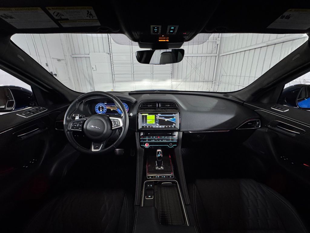 صورة مصغرة 23 لـ 2020 Jaguar F-PACE SVR