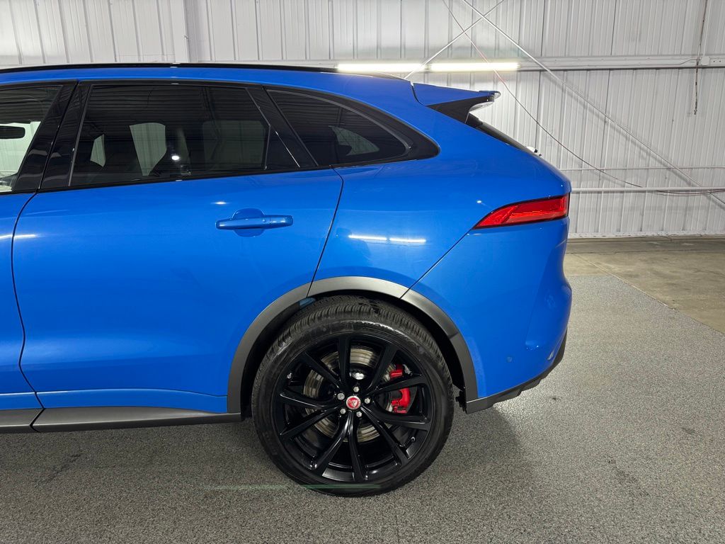 صورة مصغرة 14 لـ 2020 Jaguar F-PACE SVR