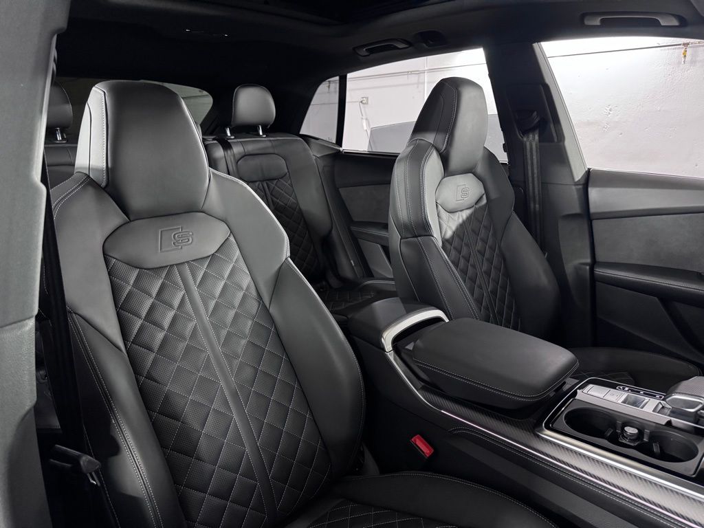 صورة مصغرة 55 لـ 2024 AUDI SQ8 4.0T PREMIUM PLUS