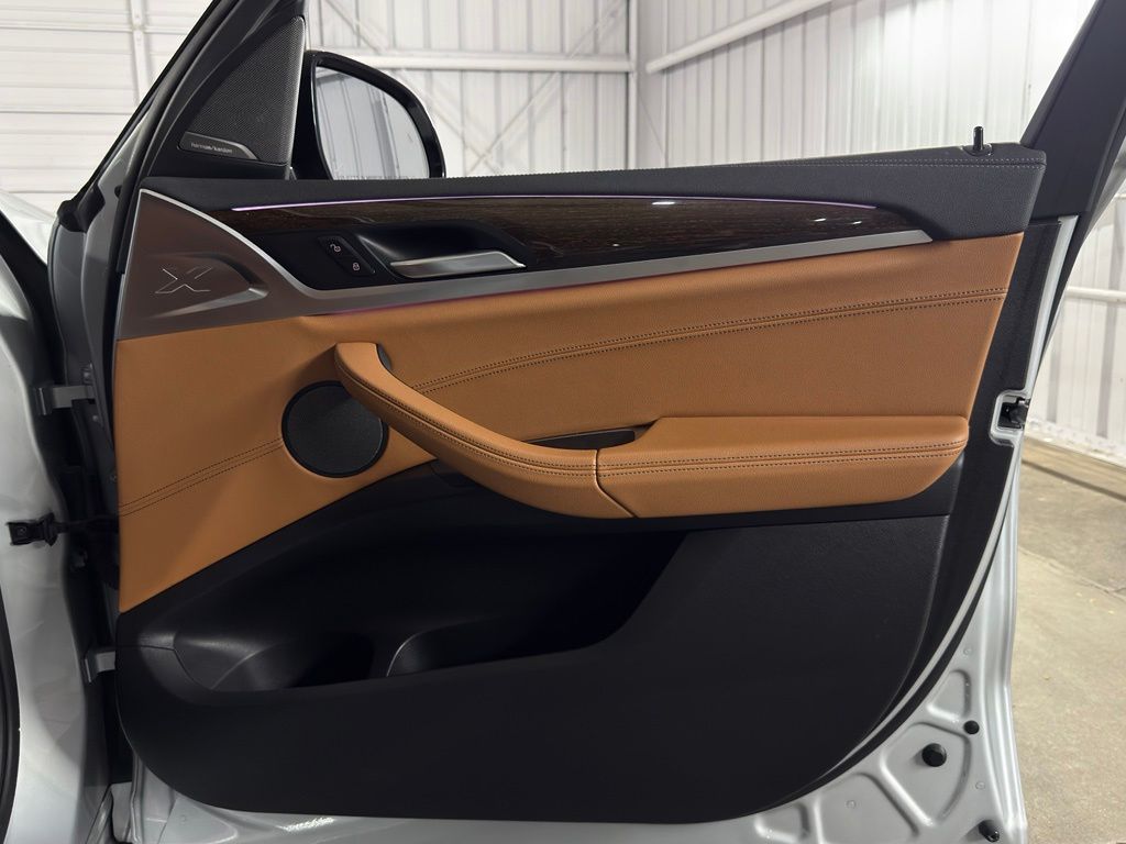 صورة مصغرة 30 لـ 2020 BMW X3 M40I