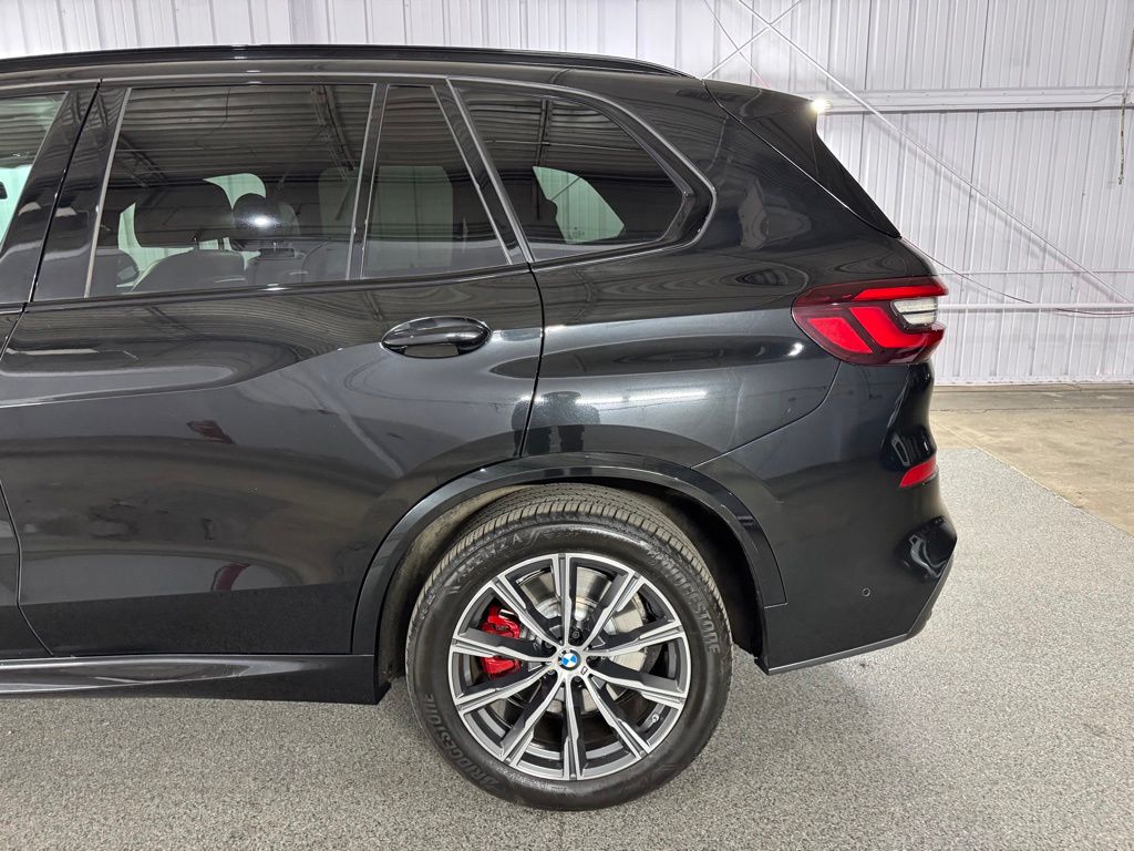 صورة مصغرة 17 لـ 2023 BMW X5 M50I