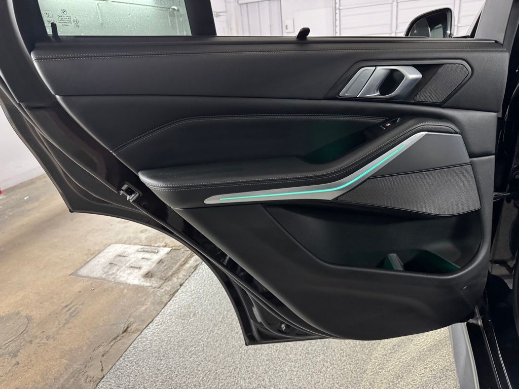 صورة مصغرة 44 لـ 2023 BMW X5 M50I